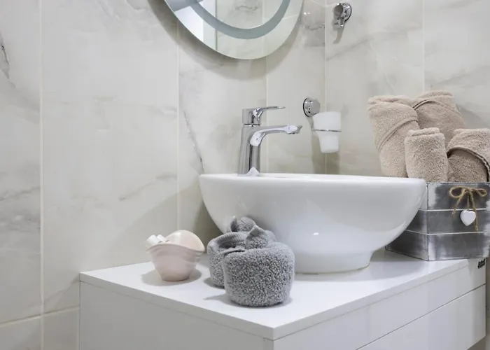 Apartamento апартамент за гости ивви-1